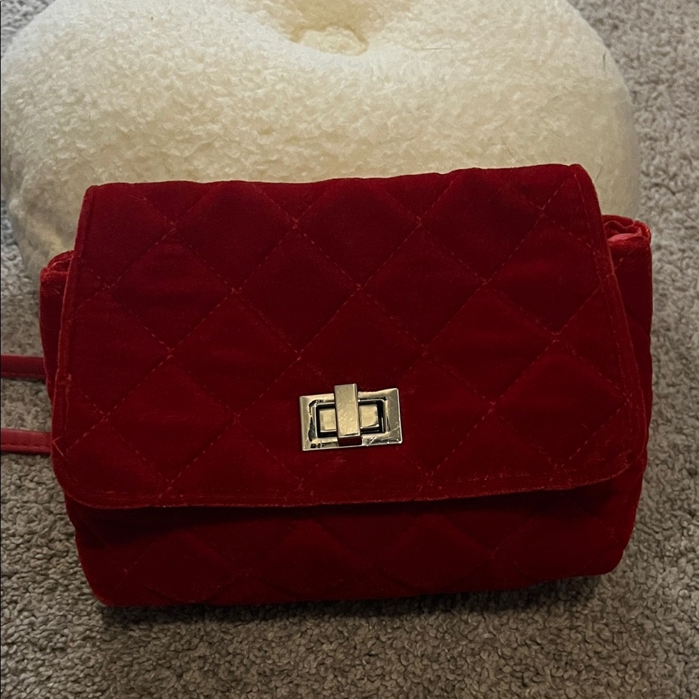 Elegant Red Quilted Women's Bag